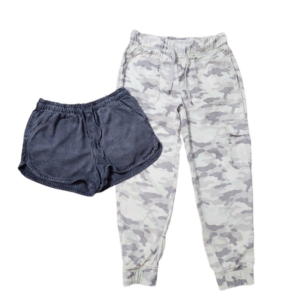 American Eagle Camo Joggers & Drawstring Shorts Size Small